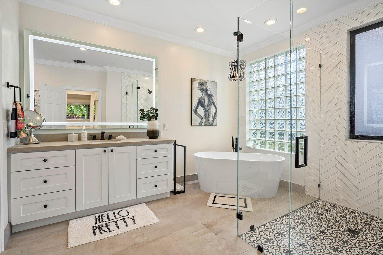 3765 Kings Way Boca Raton, FL 33434 - Photo 37 of 60 037-3765KingsWay-BocaRaton-FL-33434-SMAL