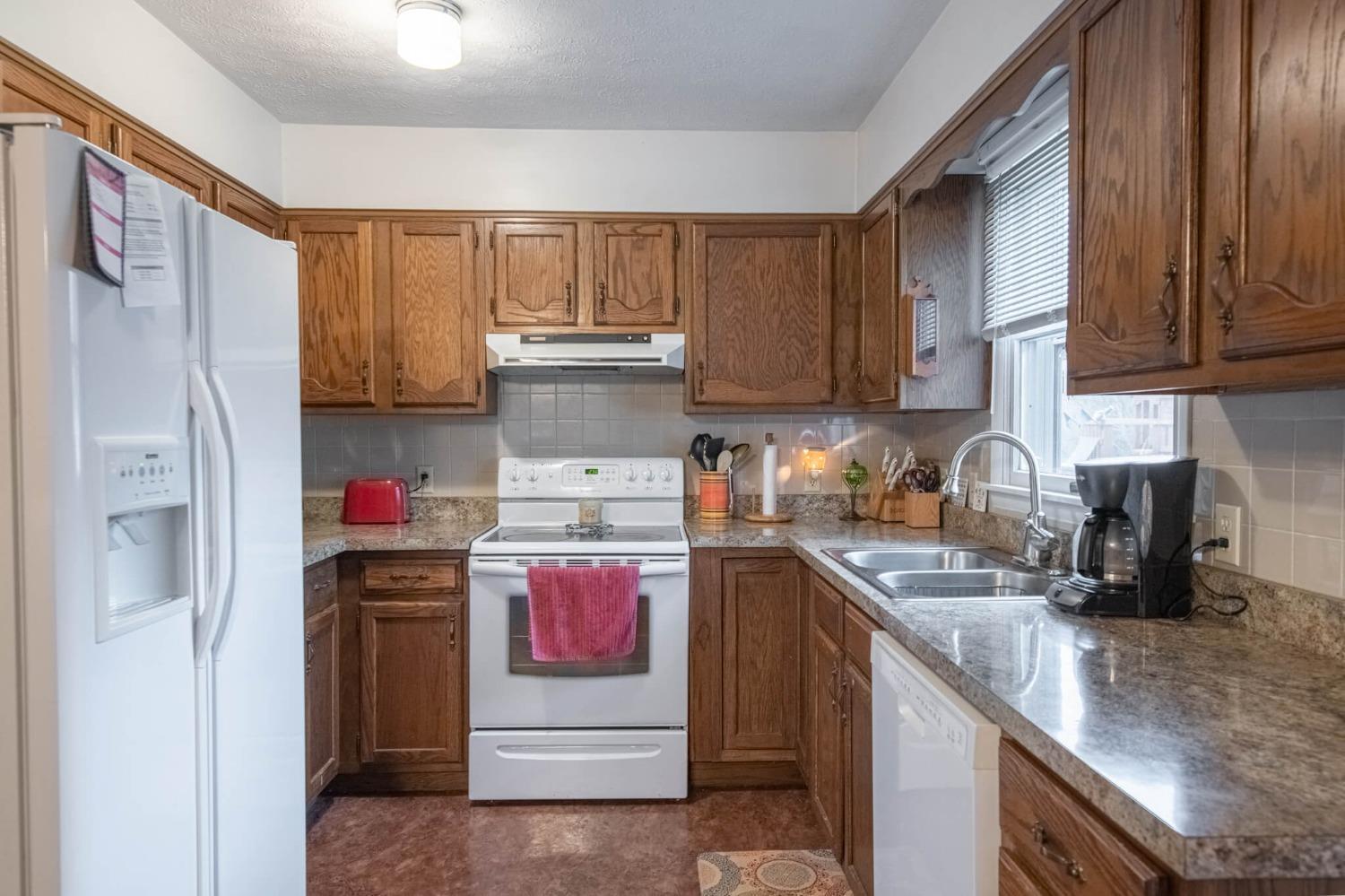 6792 Howe Road Middletown, OH 45042 - Photo 8 of 40 Gallery Image 8