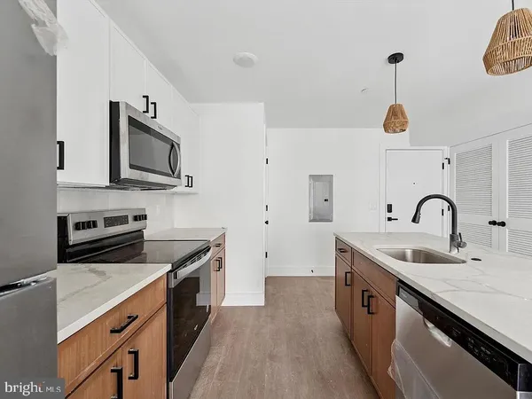 $1,378 | 2520 North Front Street, Unit 304, Philadelphia, PA 19133