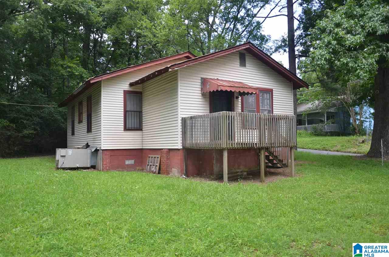 104 Knight Avenue Bessemer, AL 35023 - Photo 2 of 31