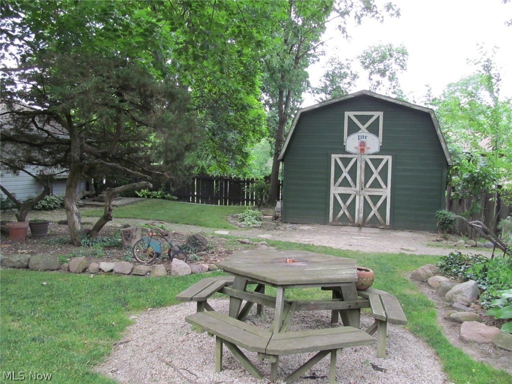 9210 Webster Road Strongsville, OH 44136 - Photo 22 of 33