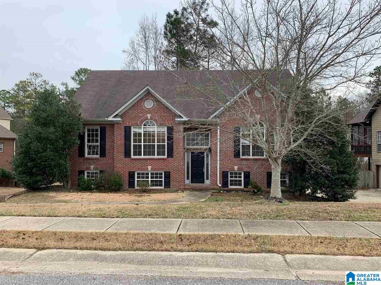 348 Lane Park Trail Alabaster, AL 35114 - Photo 1 of 11