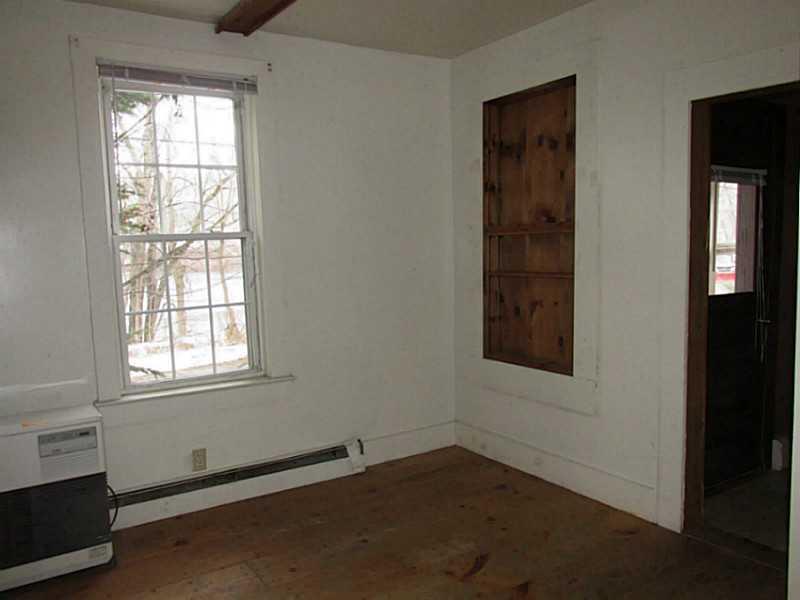 199 Riverside Drive Auburn, ME 04210 - Photo 7 of 12 Exterior Front.
