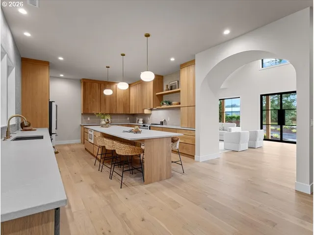 $1,625,000 | 26190 Highway 224, Eagle Creek, OR 97022