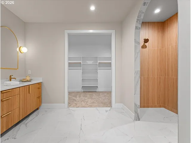 $1,625,000 | 26190 Highway 224, Eagle Creek, OR 97022