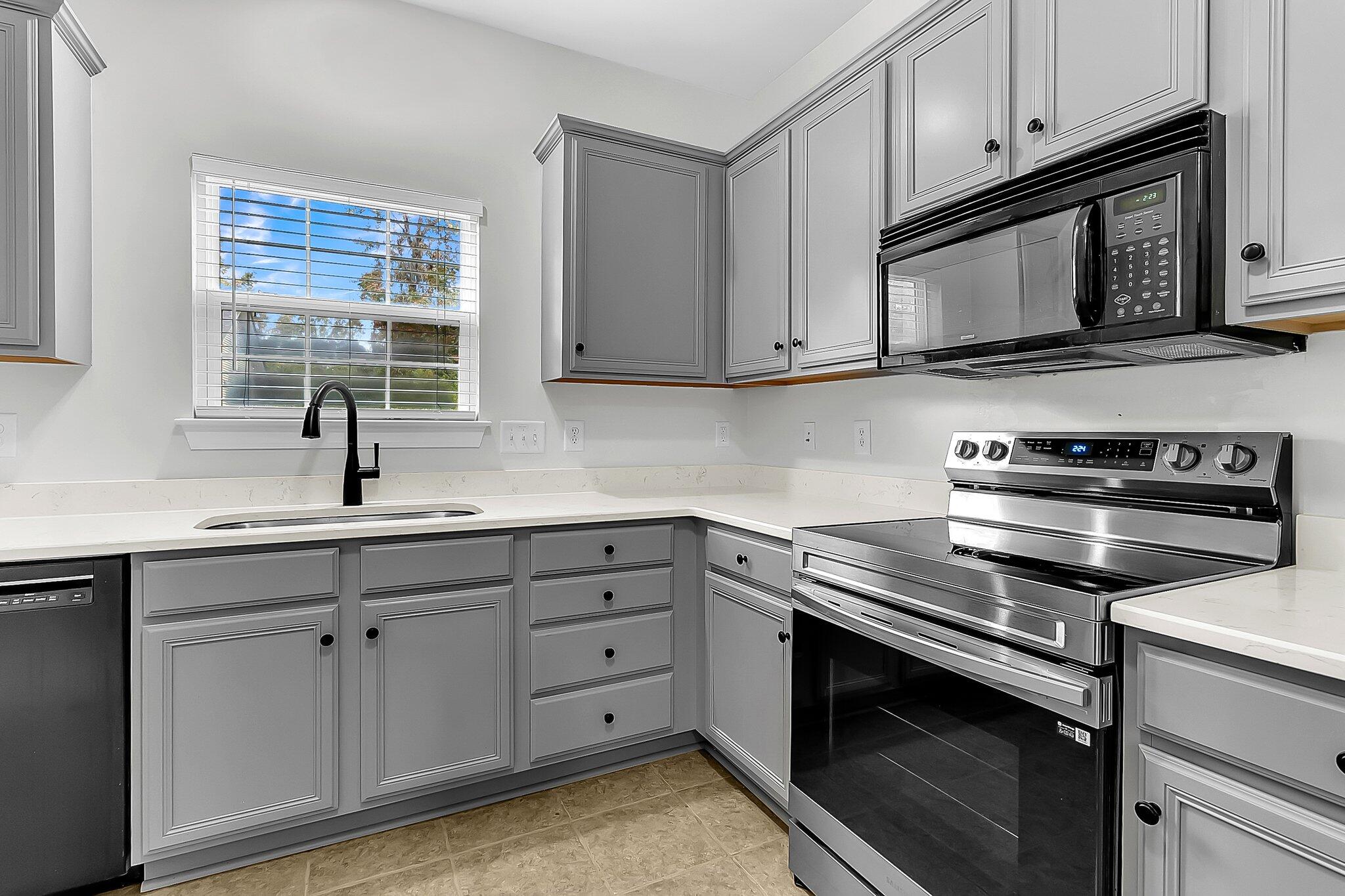 2460 Deer Ridge Lane, Unit 1 North Charleston, SC 29406 - Photo 8 of 47 CREM - 2460 Deer Ridge Ln-17