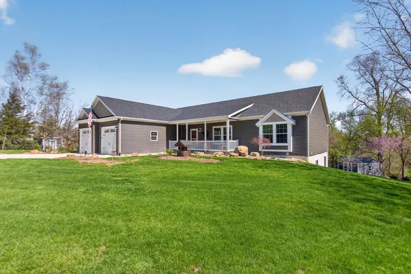 $499,900 | 14840 Killorglin Lane, Cement City, MI 49233