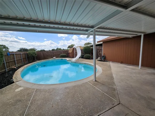 $2,500 | 553 Doral Place, Garland, TX 75043