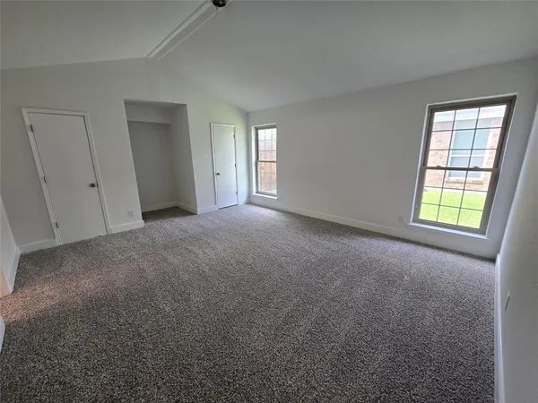 $2,500 | 553 Doral Place, Garland, TX 75043