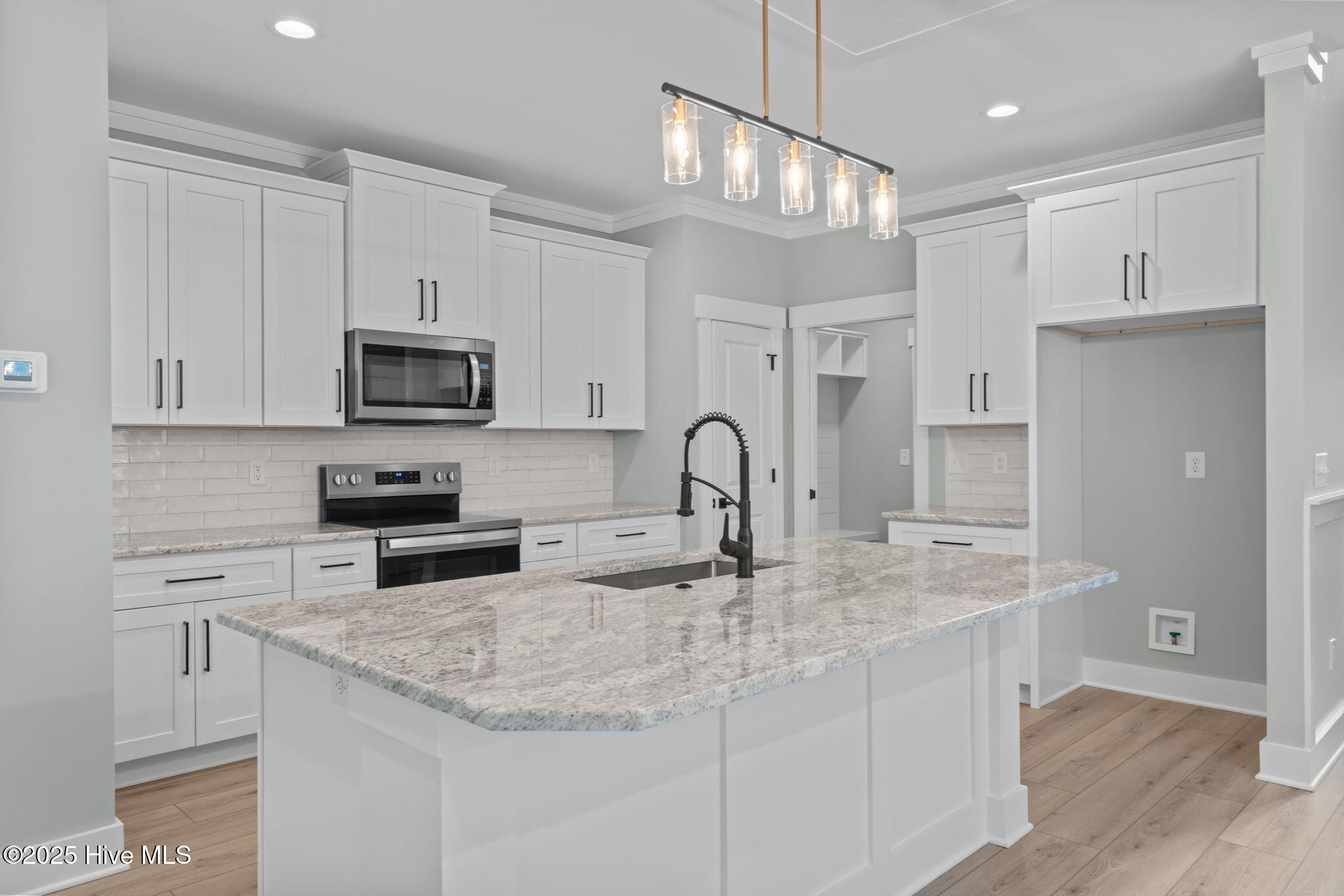 406 Summit Street Aberdeen, NC 28315 - Photo 11 of 42 Kitchen.1