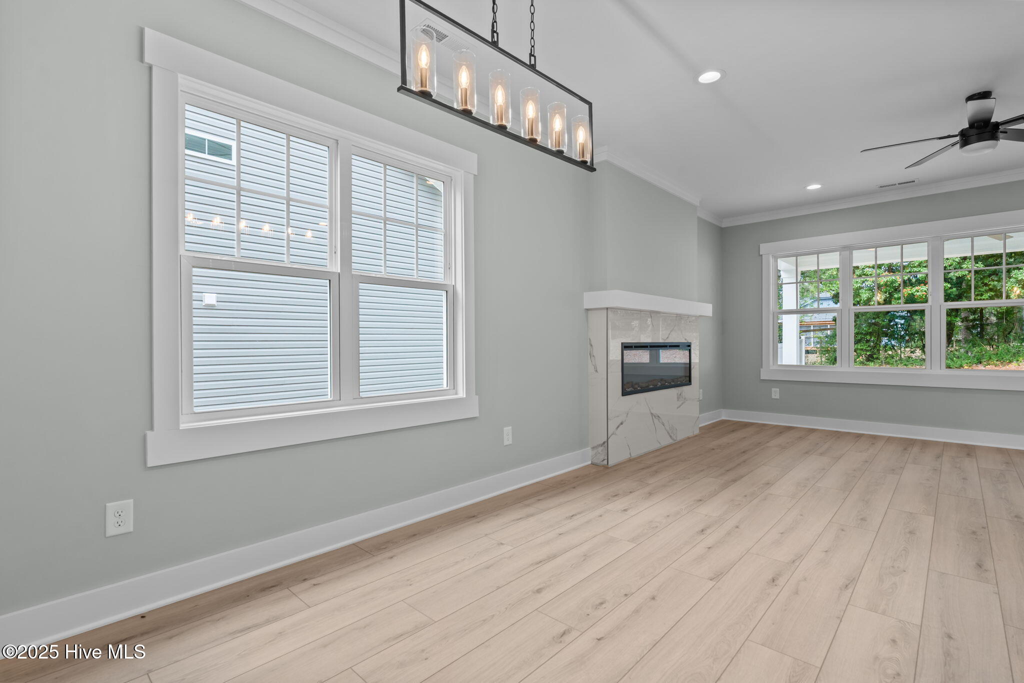 406 Summit Street Aberdeen, NC 28315 - Photo 6 of 42 Dining Area