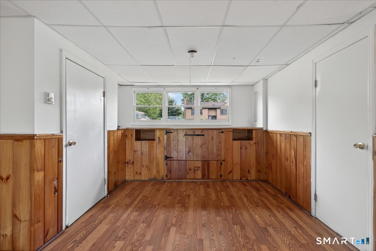 492 Long Hill Road Middletown, CT 06457 - Photo 32 of 40