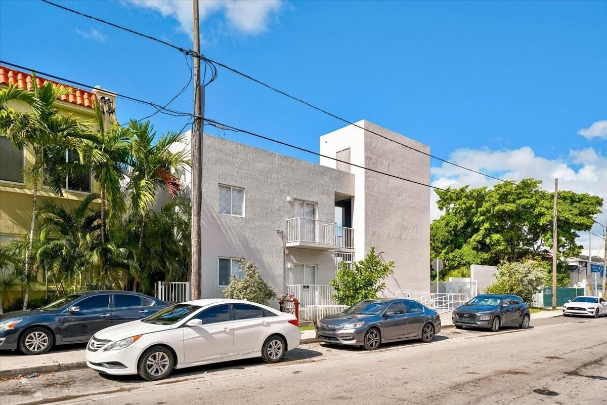 750 Southwest 2nd Street, Unit 11 Miami, FL 33130 - Photo 4 of 8 Photo 4