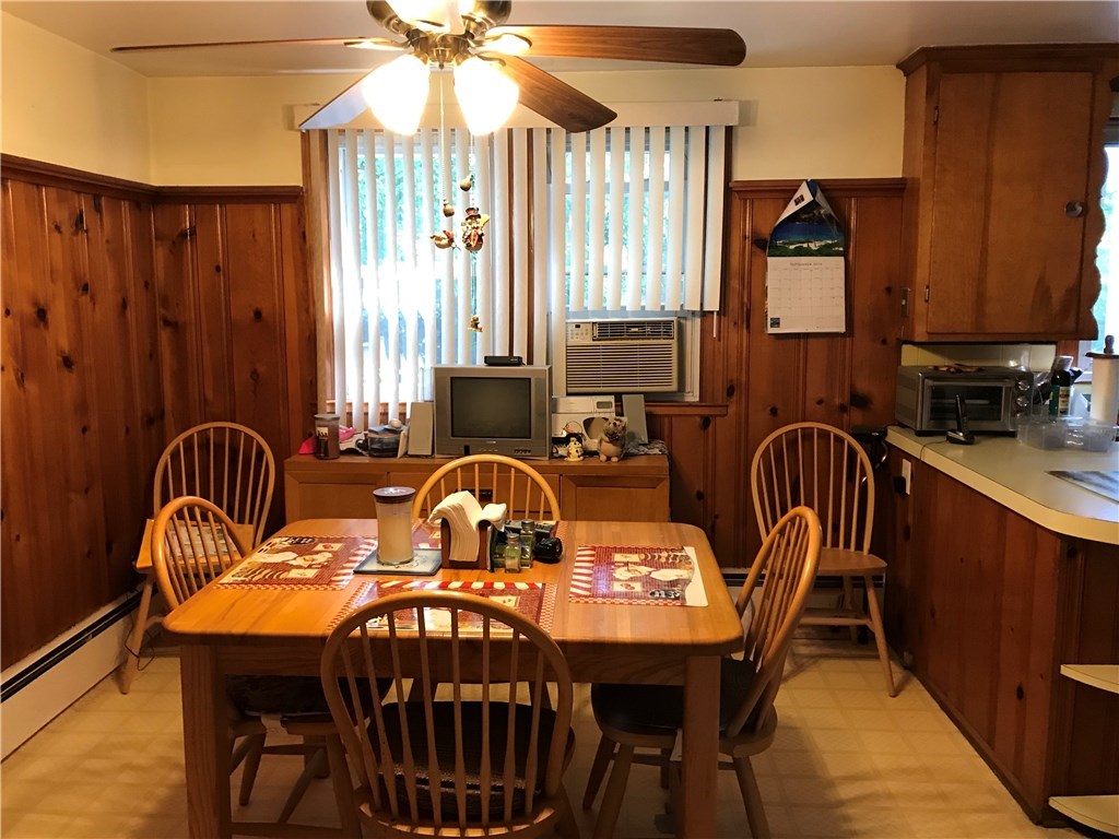 22 Glenbrook Road Warwick, RI 02889 - Photo 5 of 12