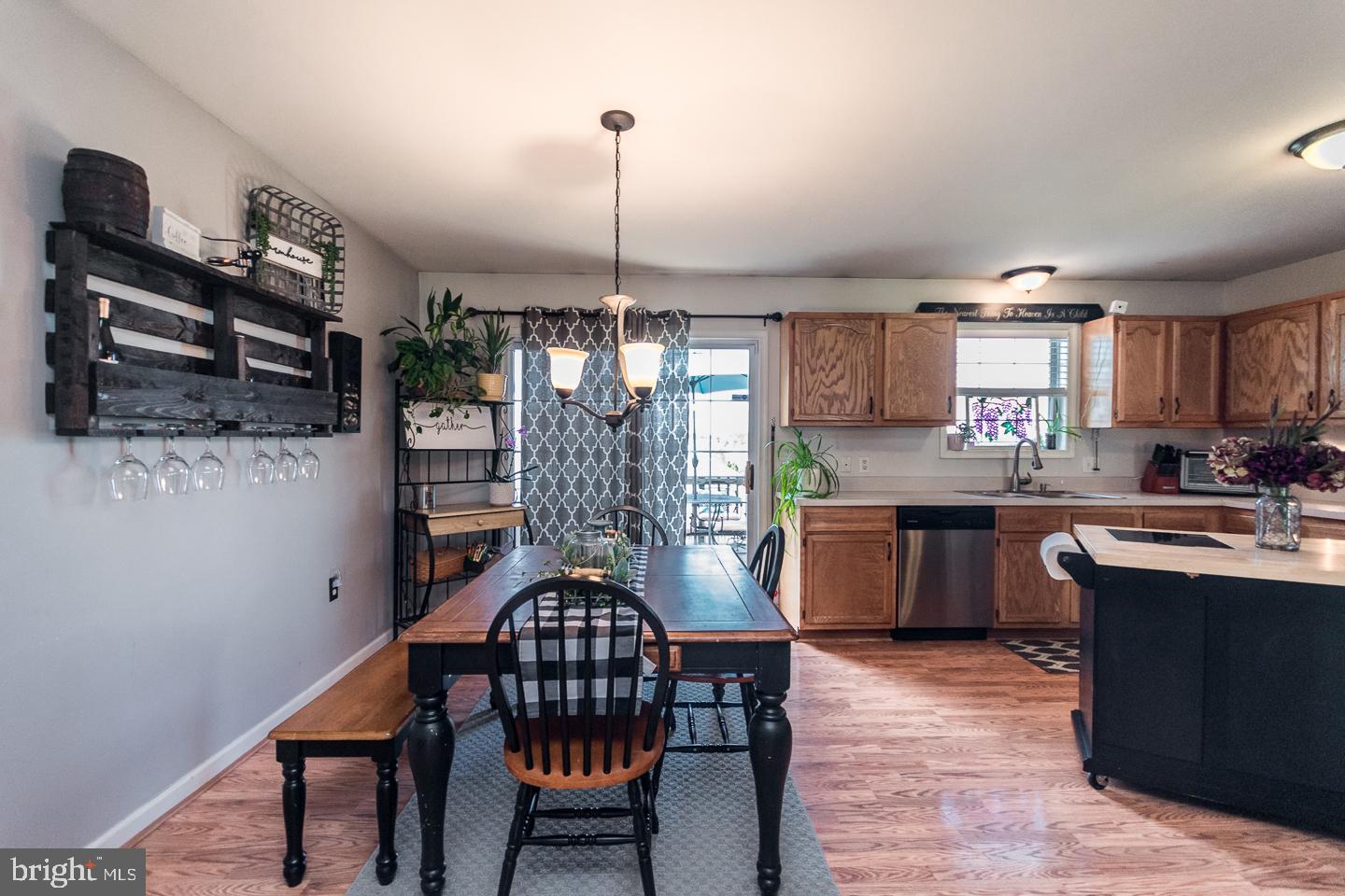 359 Oak Lee Drive Ranson, WV 25438 - Photo 11 of 39 Dining