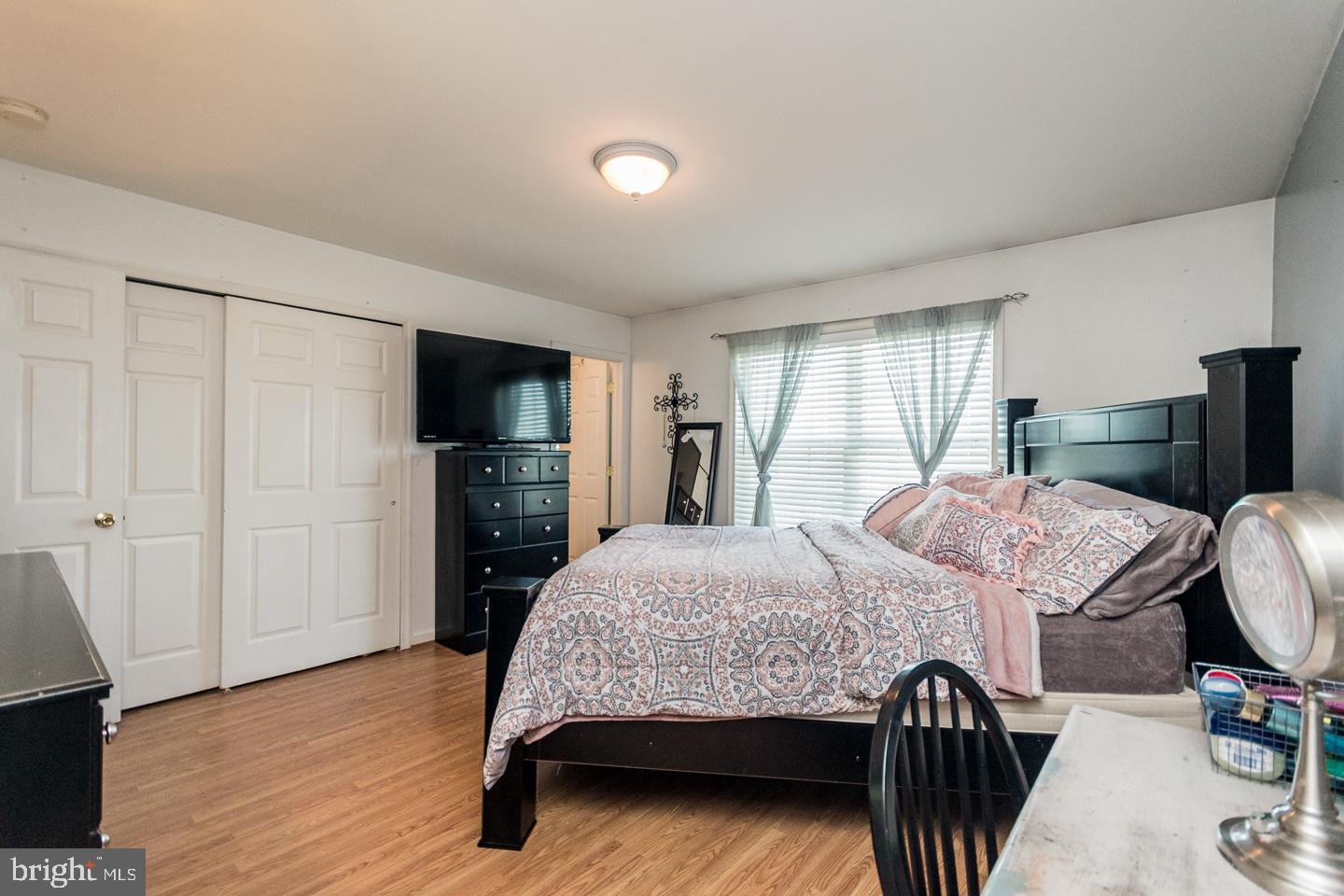359 Oak Lee Drive Ranson, WV 25438 - Photo 14 of 39 Master Bed