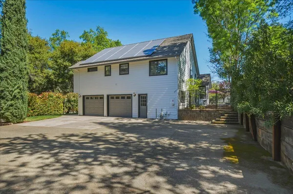 $875,000 | 320 Gopher Flat Road, Sutter Creek, CA 95685