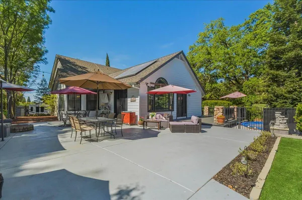 $875,000 | 320 Gopher Flat Road, Sutter Creek, CA 95685