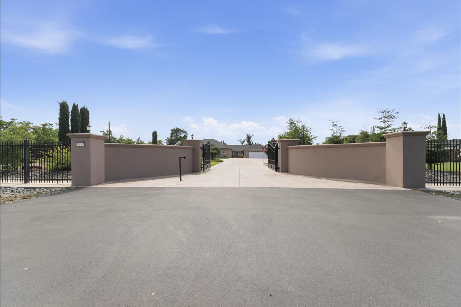 2837 Geer Road Hughson, CA 95326 - Photo 2 of 83