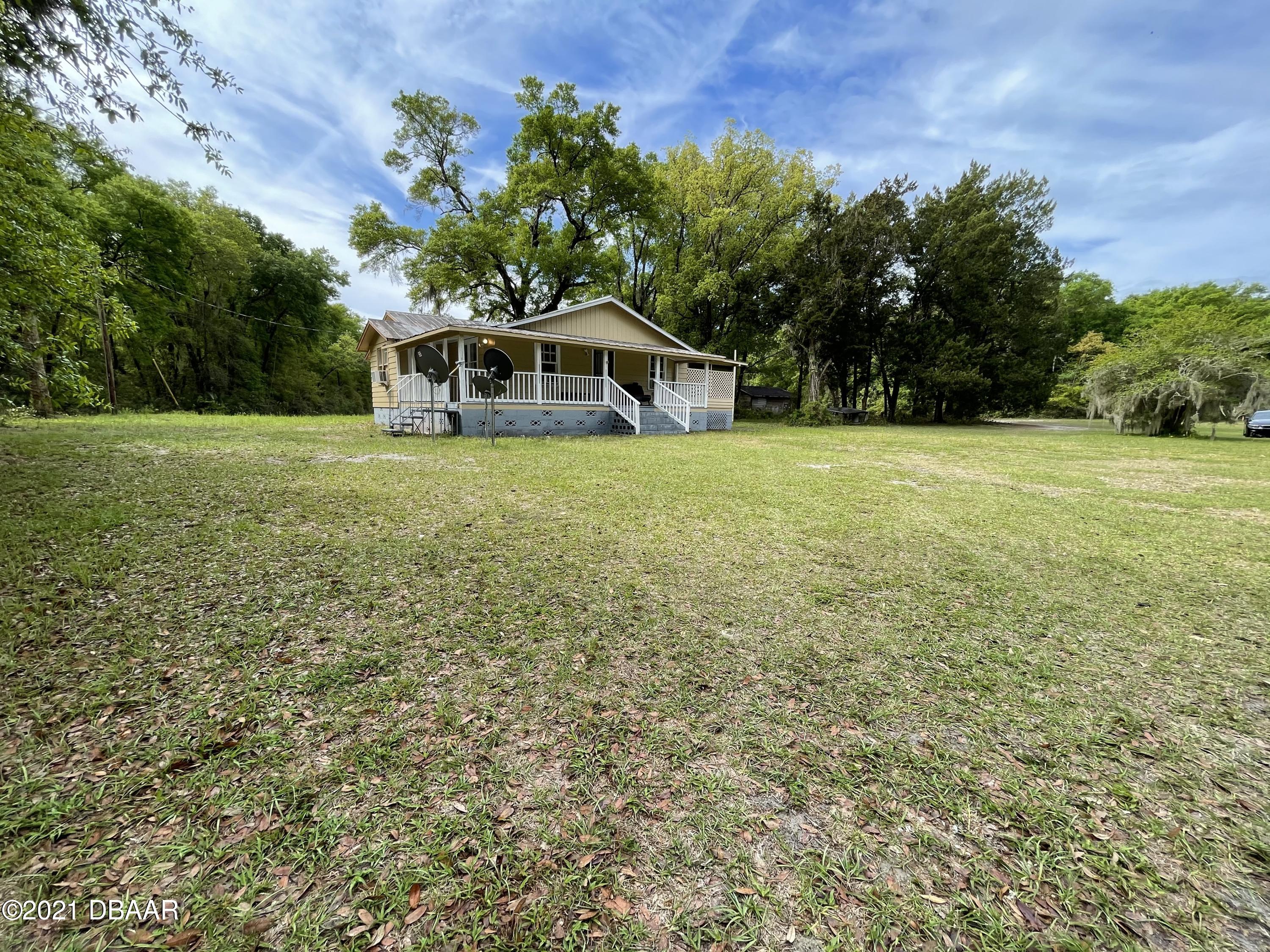 1049 Emporia Road Pierson, FL 32180 - Photo 1 of 13 D4245869-4BB6-410A-92DA-D25D697798BD