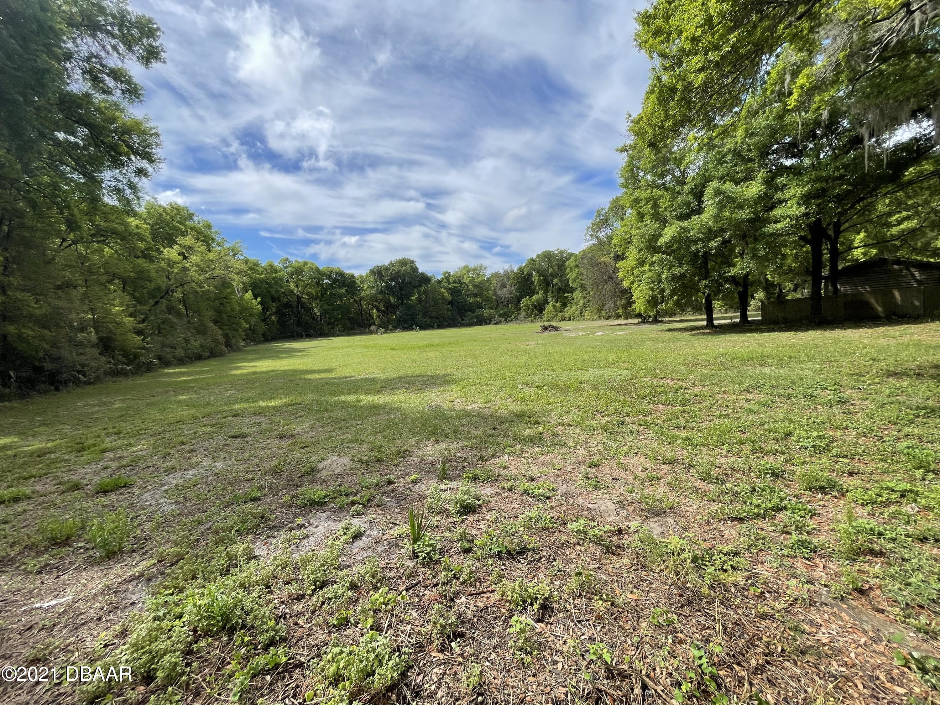 1049 Emporia Road Pierson, FL 32180 - Photo 12 of 13 AE7570E6-A30C-40E3-B56F-C42670BD89DB