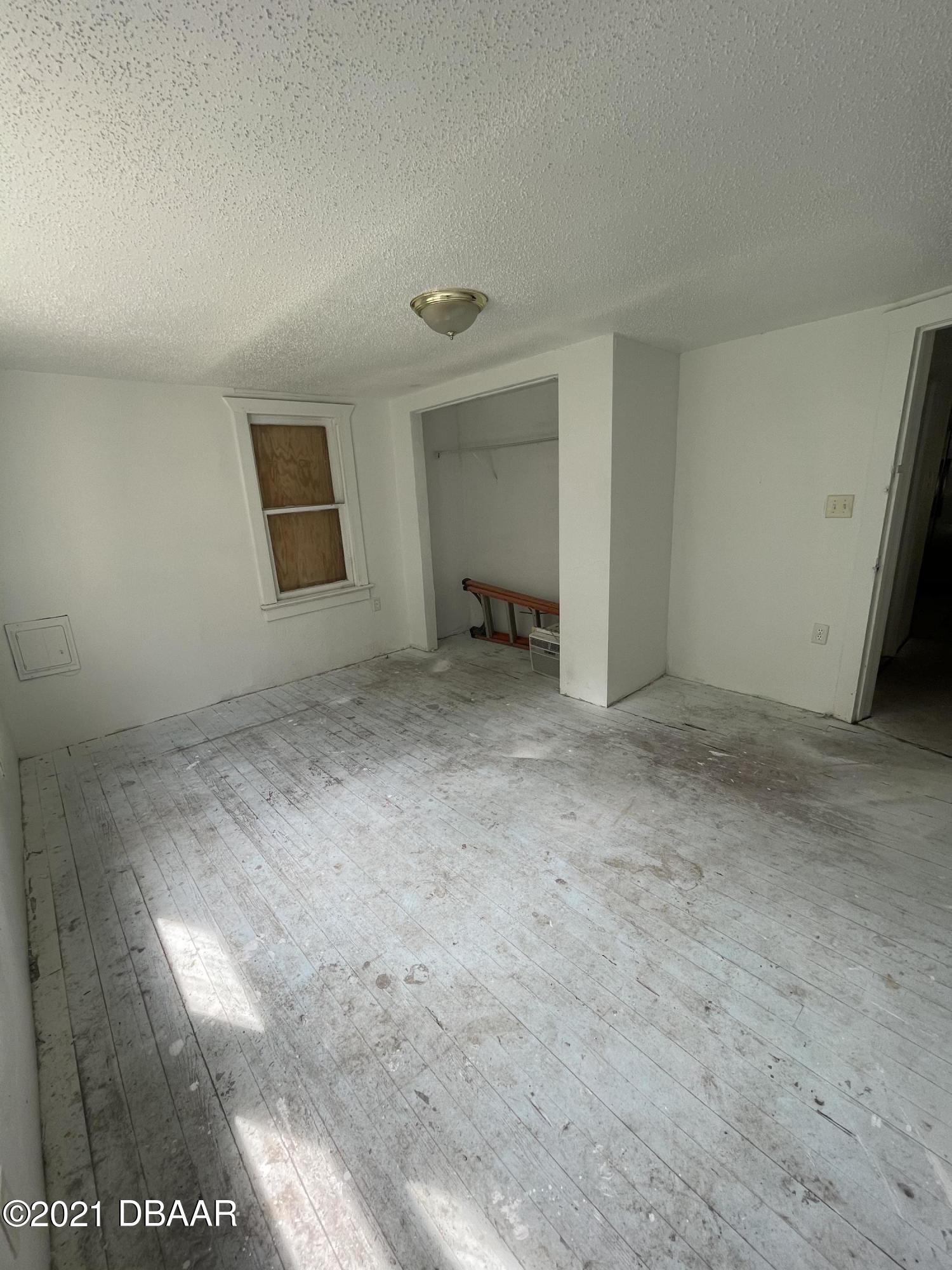 1049 Emporia Road Pierson, FL 32180 - Photo 4 of 13 96F5B504-61B8-443D-BDEB-0884A6D0846F