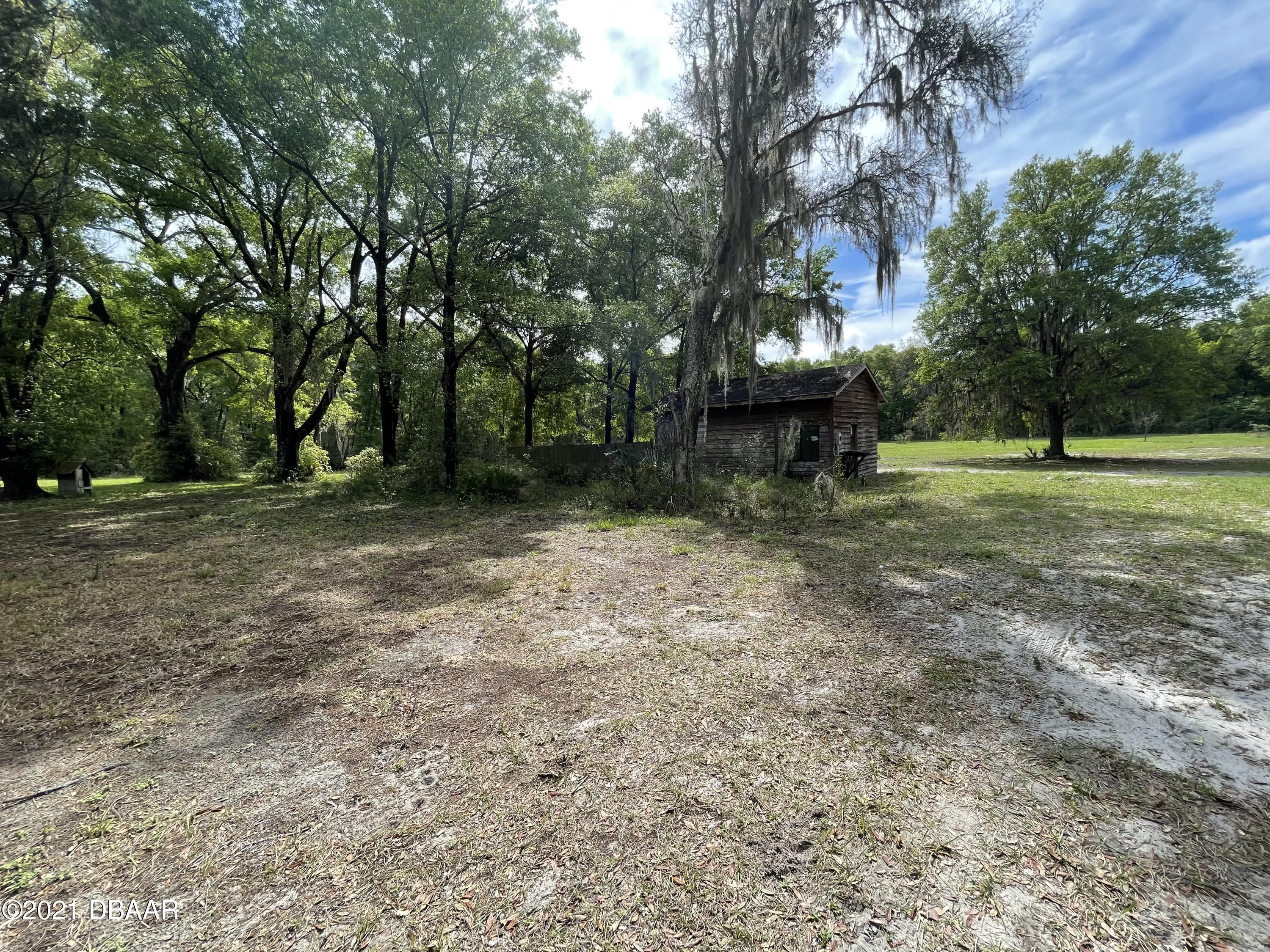 1049 Emporia Road Pierson, FL 32180 - Photo 9 of 13 AE41522D-FBB9-41E8-B64A-CB7160B7405F
