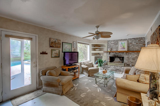 30 Manchester Road Charleston, SC 29407 - Photo 12 of 25 Family Room