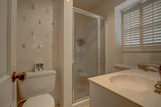 30 Manchester Road Charleston, SC 29407 - Photo 21 of 25 Master Bathroom