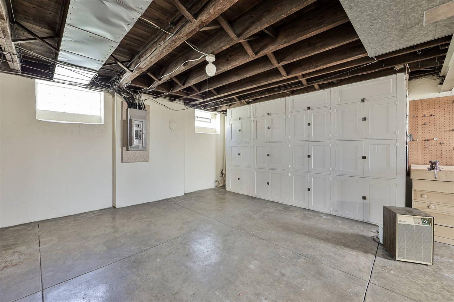 1500 Adams Road Cincinnati, OH 45231 - Photo 18 of 28 Gallery Image 18