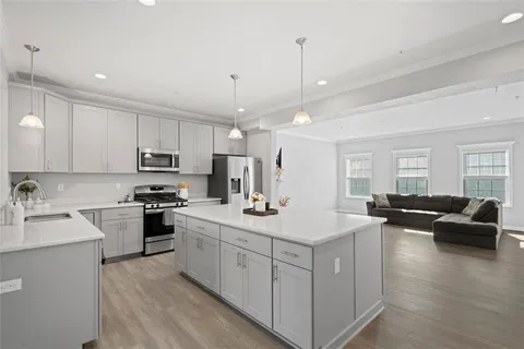 $347,500 | 209 Lockheed Drive, Coraopolis, PA 15108