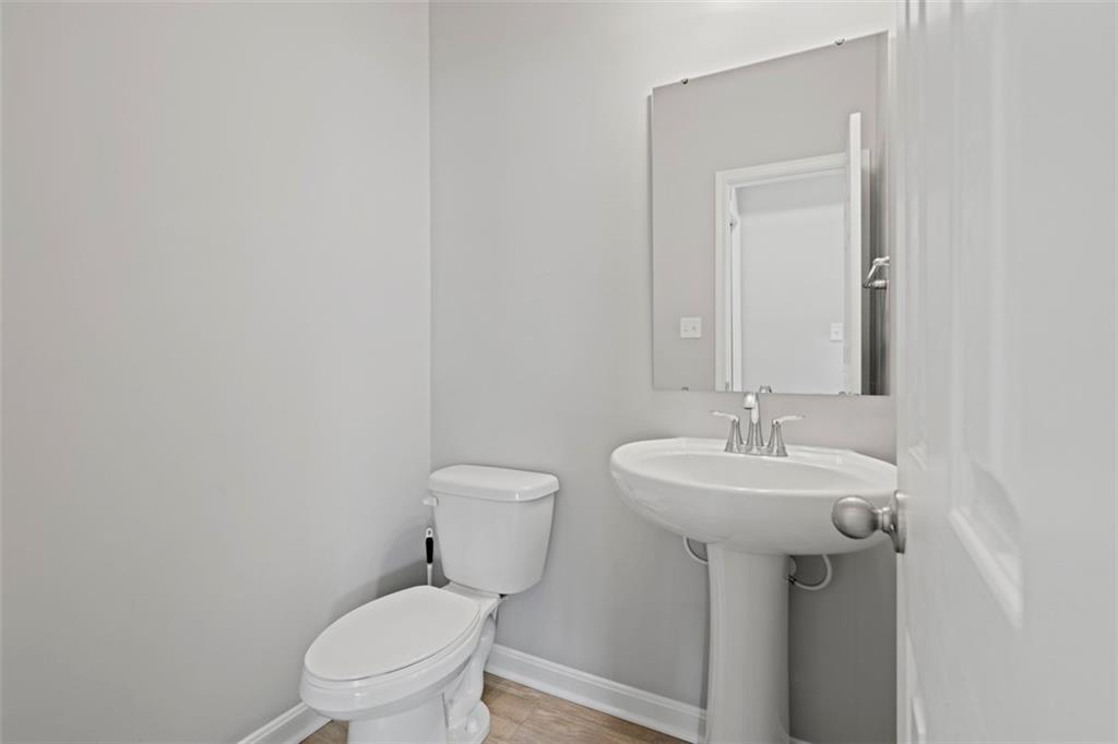 209 Lockheed Drive Coraopolis, PA 15108 - Photo 21 of 44