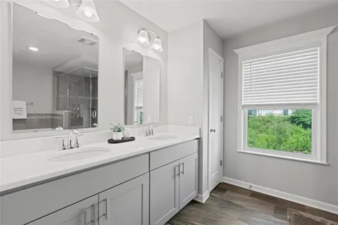 $347,500 | 209 Lockheed Drive, Coraopolis, PA 15108