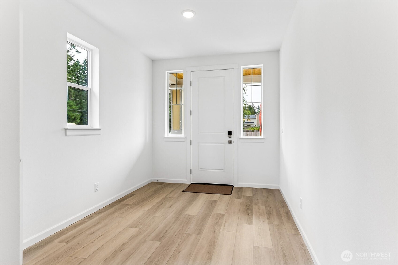 20404 97th Avenue East, Unit 1 Graham, WA 98338 - Photo 2 of 37