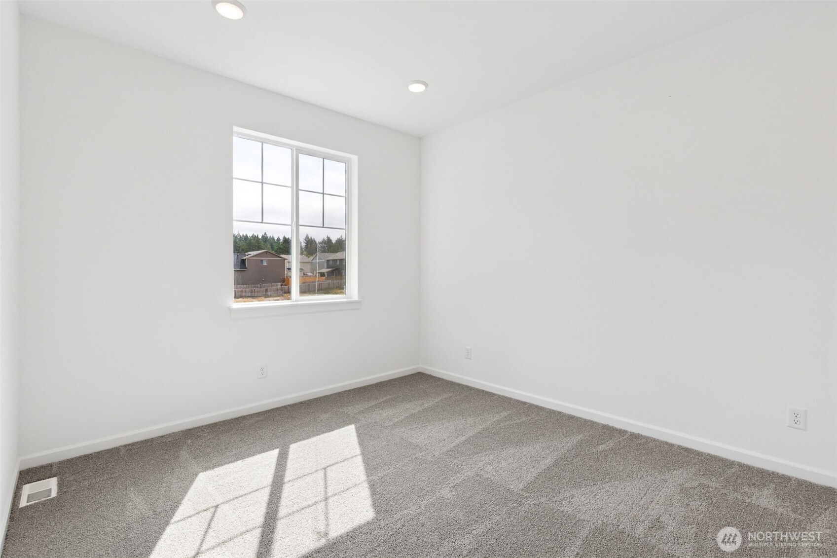 20404 97th Avenue East, Unit 1 Graham, WA 98338 - Photo 28 of 37