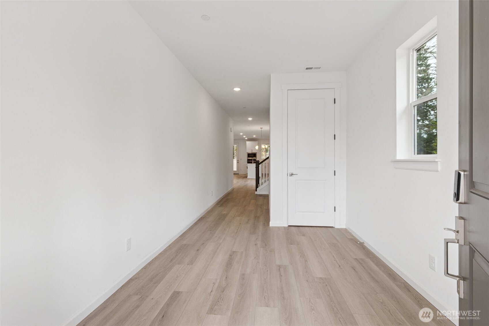 20404 97th Avenue East, Unit 1 Graham, WA 98338 - Photo 3 of 37