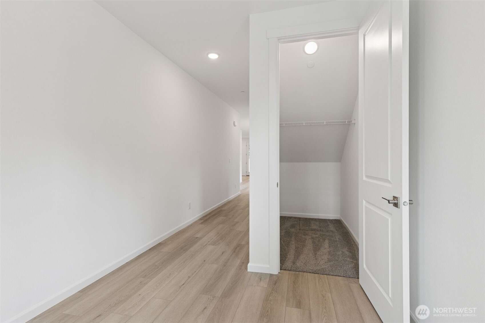 20404 97th Avenue East, Unit 1 Graham, WA 98338 - Photo 4 of 37