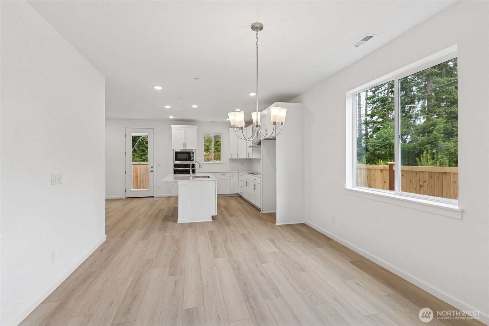 20404 97th Avenue East, Unit 1 Graham, WA 98338 - Photo 7 of 37