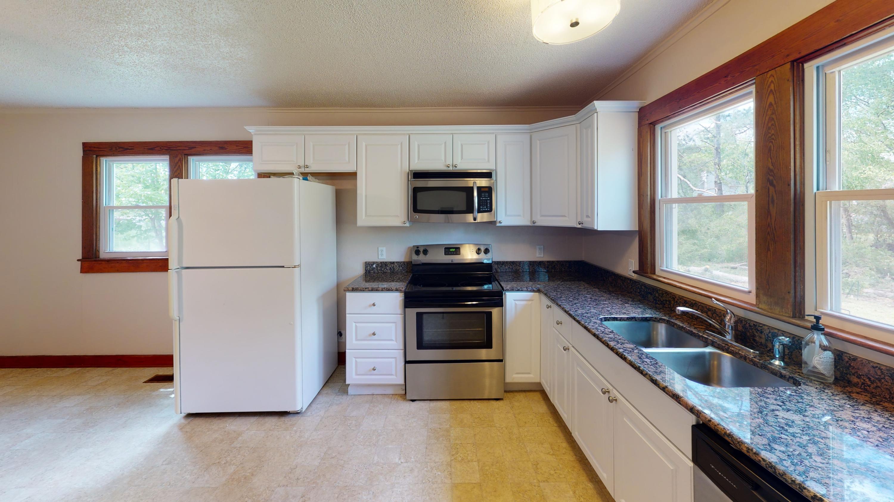 7523 Ziegler Road Chattanooga, TN 37421 - Photo 7 of 14 7523-Ziegler-Rd-Chattanooga-TN-37421-Kit