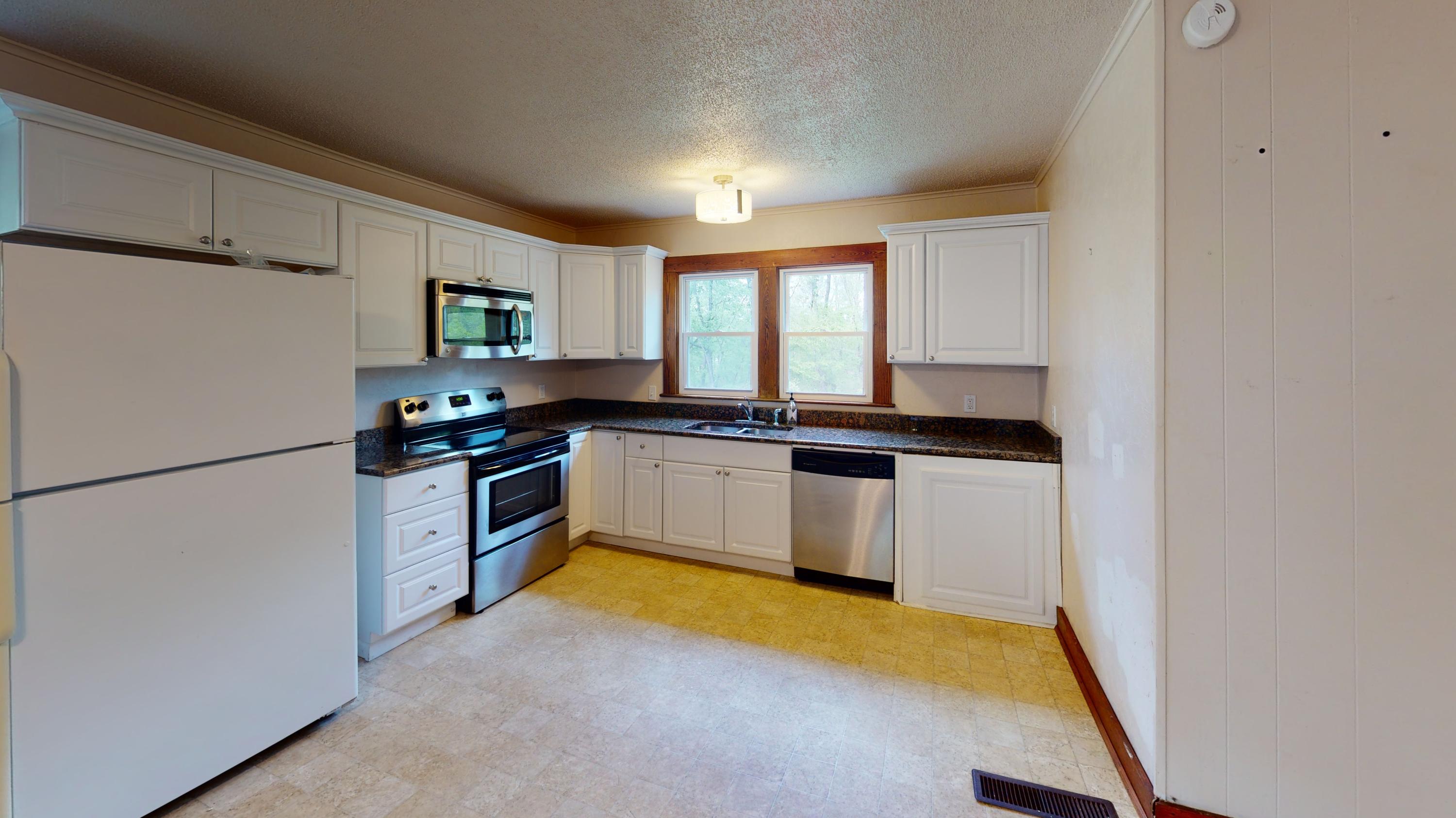 7523 Ziegler Road Chattanooga, TN 37421 - Photo 8 of 14 7523-Ziegler-Rd-Chattanooga-TN-37421-Kit