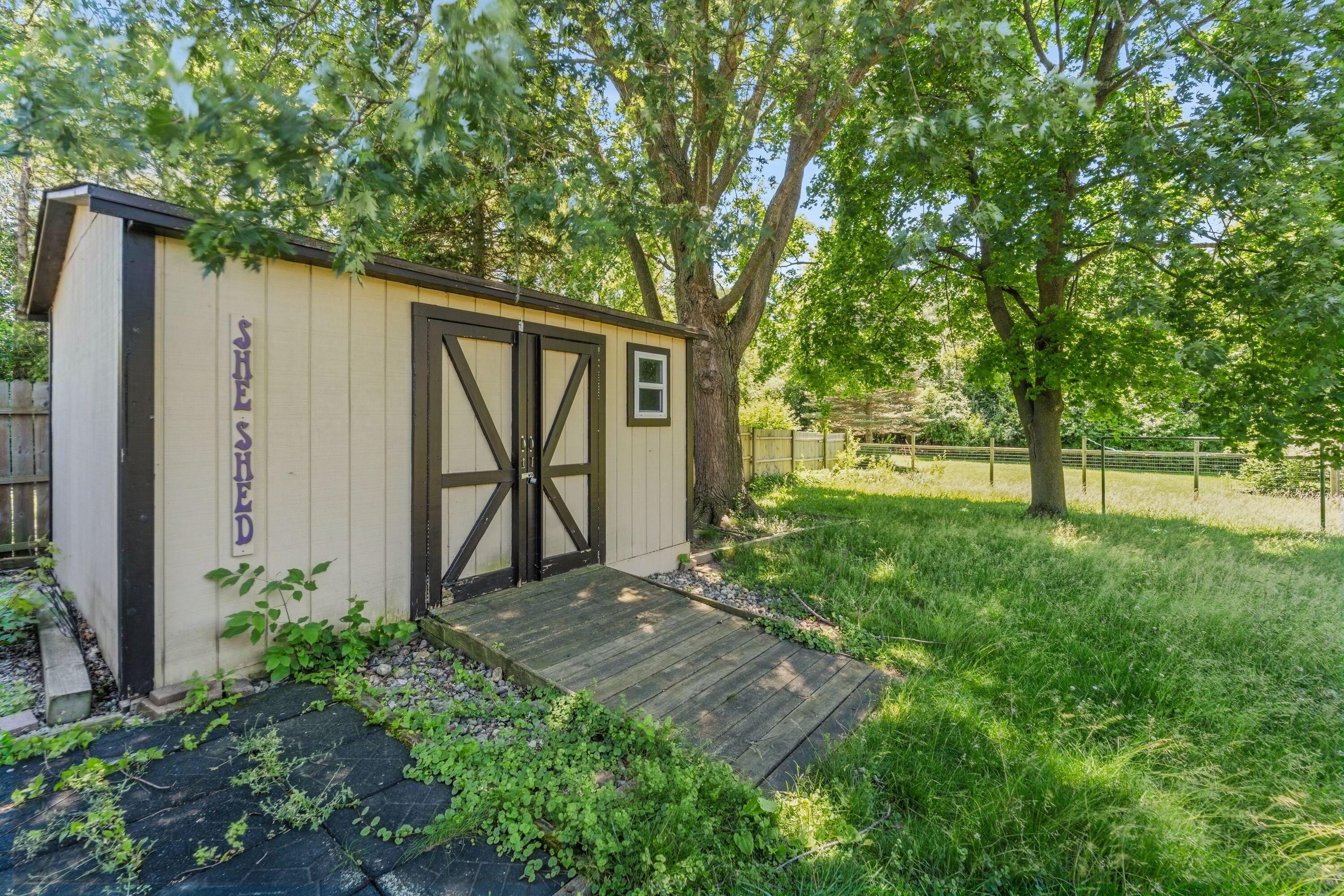 11801 West Appleton Avenue Milwaukee, WI 53224 - Photo 23 of 26 Shed