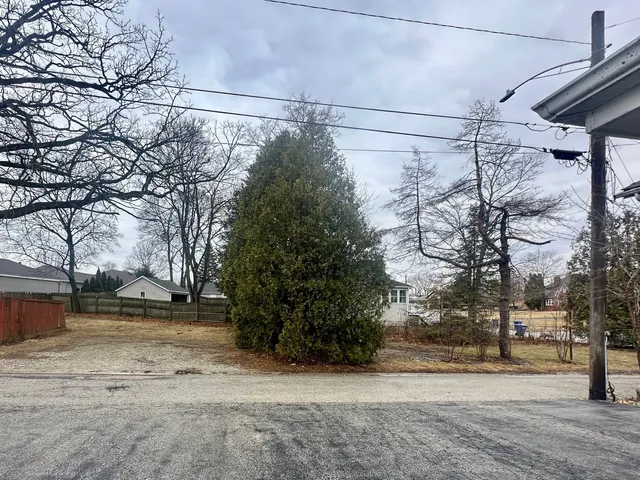 $149,000 | 1 Burtis Avenue, Highland Park, IL 60040