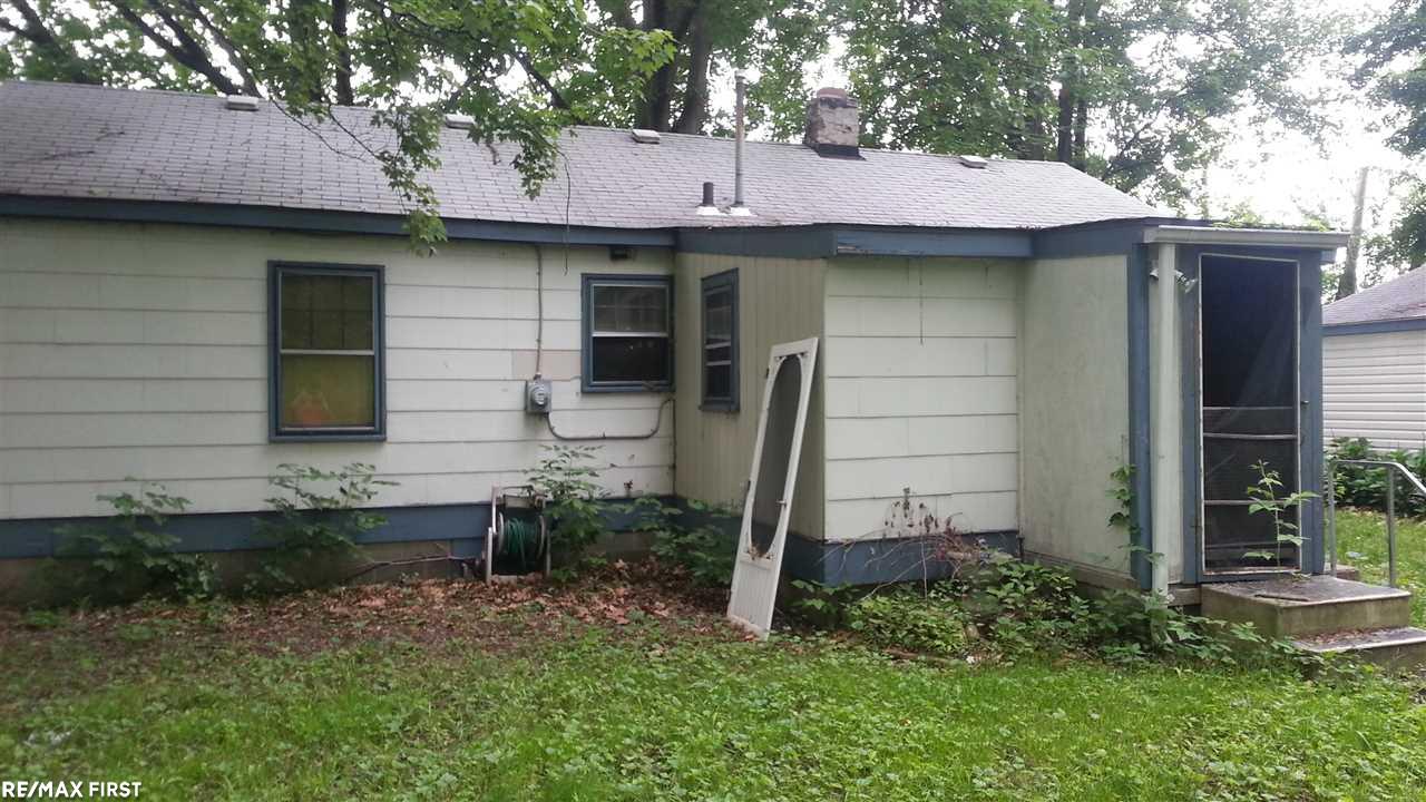 45785 Heydenreich Road Macomb, MI 48044 - Photo 2 of 7 31255683-1.JPG
