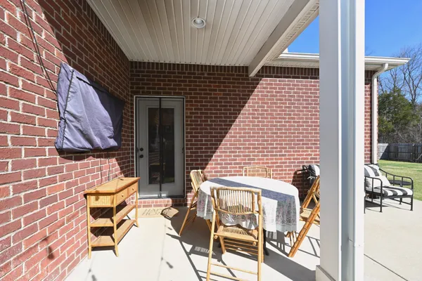 $565,000 | 553 Oakvale Lane, Mount Juliet, TN 37122