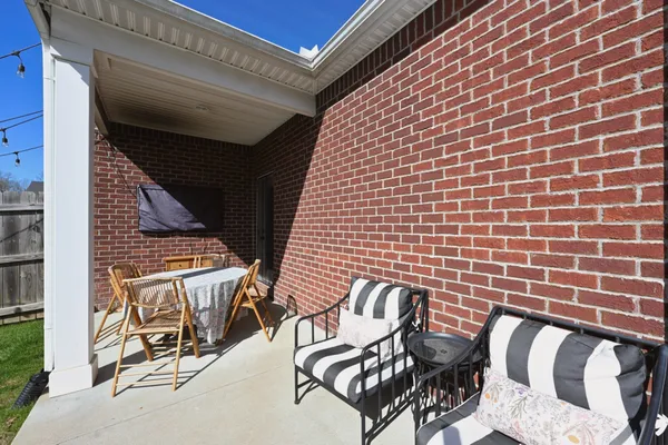$565,000 | 553 Oakvale Lane, Mount Juliet, TN 37122