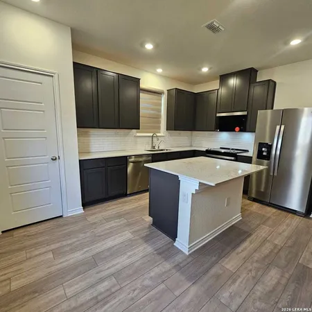 $2,200 | 14839 Vance Jackson, Unit 911, San Antonio, TX 78229