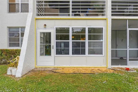 $205,000 | 9410 Poinciana Place, Unit 108, Davie, FL 33324