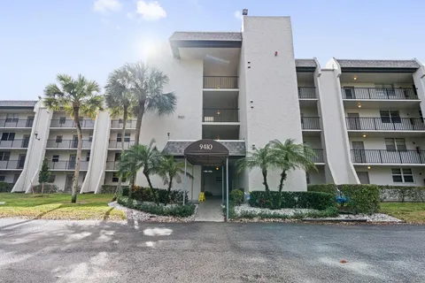 $205,000 | 9410 Poinciana Place, Unit 108, Davie, FL 33324