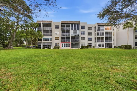 $205,000 | 9410 Poinciana Place, Unit 108, Davie, FL 33324