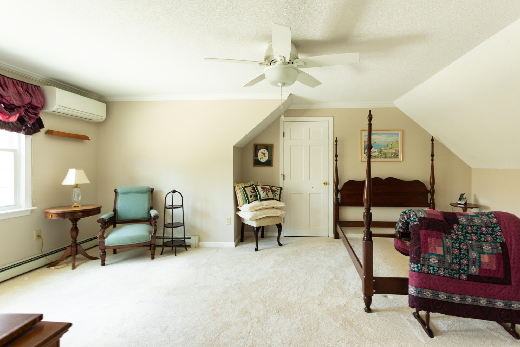 91 Hawser Bend Centerville, MA 02632 - Photo 20 of 42 a living room with furniture and wooden floor